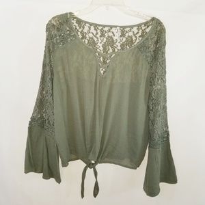 Mudd Women's Bell Sleeve Shirt